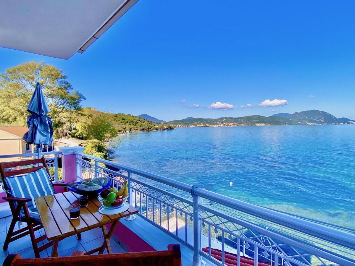 Seafront Villa Ourania Mesongí Extérieur photo