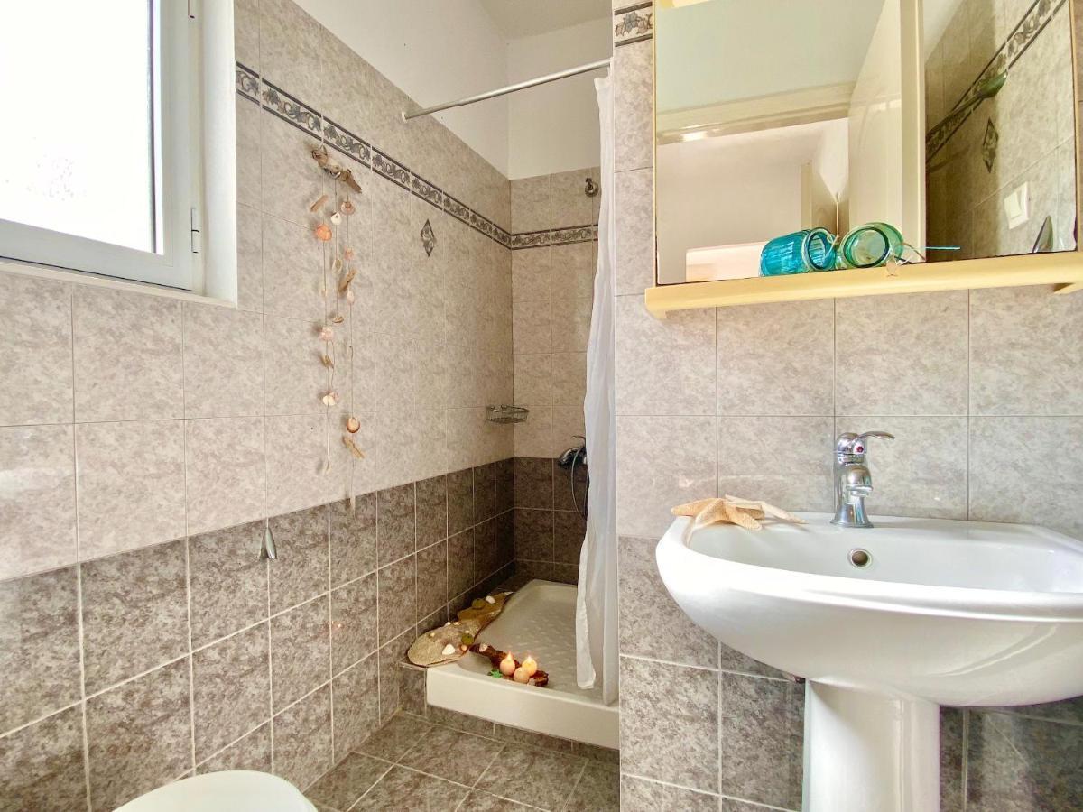 Seafront Villa Ourania Mesongí Extérieur photo