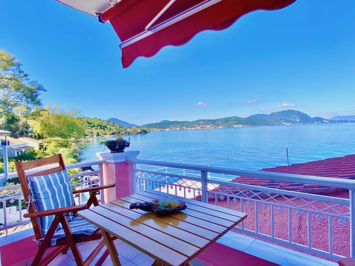 Seafront Villa Ourania Mesongí Extérieur photo
