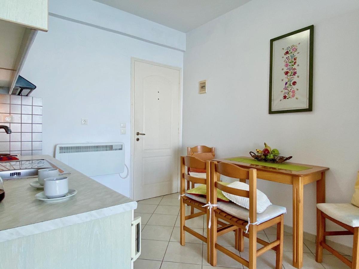 Seafront Villa Ourania Mesongí Extérieur photo