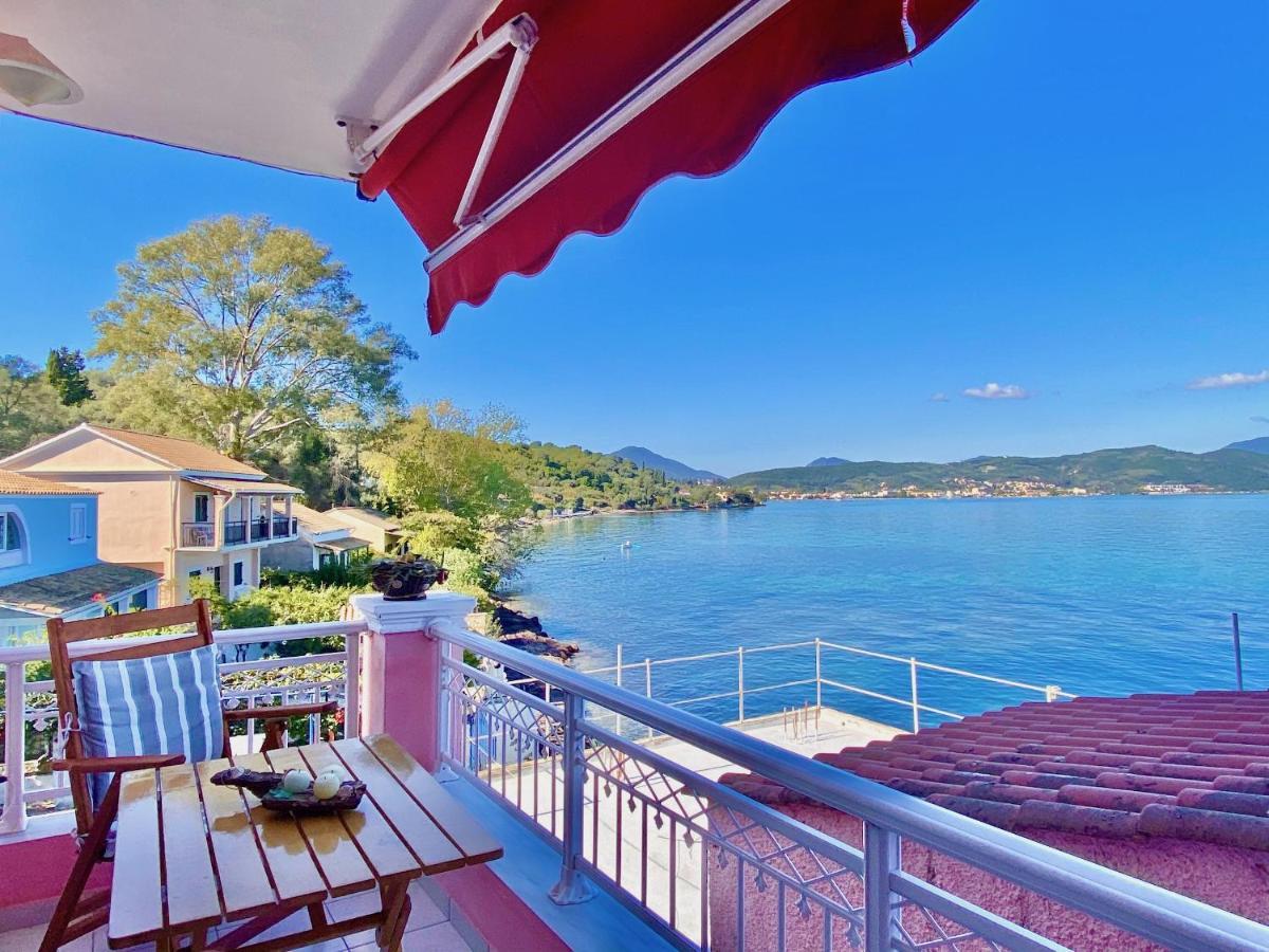 Seafront Villa Ourania Mesongí Extérieur photo